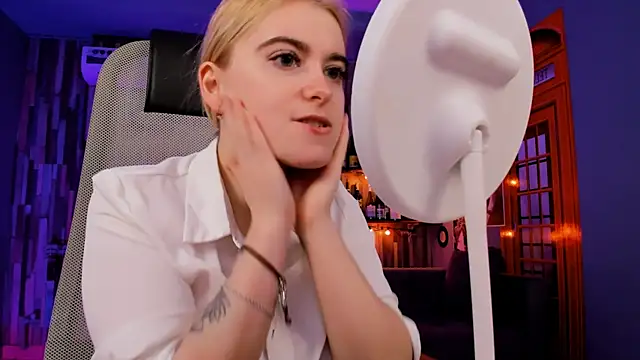 Snapshot of Stef_Nicks chatting on February 23, 2026, 9:10 am Stef Nicks online show from February 23, 2026, 9:10 am