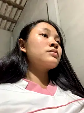 Snapshot of NhuFox chatting on October 19, 2025, 1:03 pm NhuFox online show from October 19, 2025, 1:03 pm