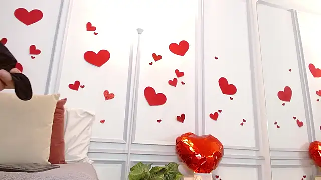 MiiaLane online show from February 23, 2026, 12:06 pm