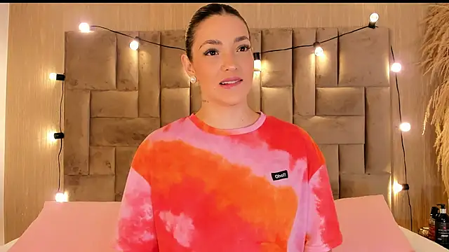 Snapshot of ClaradelMar chatting on November 28, 2025, 10:37 am ClaradelMar online show from November 28, 2025, 10:37 am