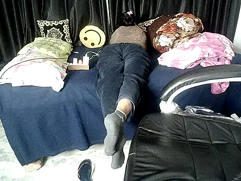 Anaconda-Mall online show from November 30, 2025, 5:36 pm