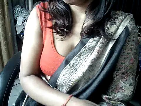 Snapshot of Anaconda-Mall chatting on October 13, 2025, 6:31 pm Anaconda-Mall online show from October 13, 2025, 6:31 pm