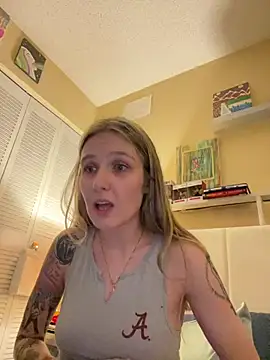 Snapshot of AutumnTides chatting on February 18, 2026, 12:41 am AutumnTides online show from February 18, 2026, 12:41 am