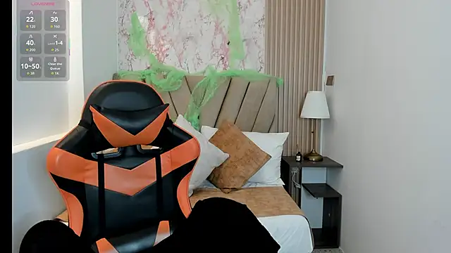 Snapshot of Yuna__Min chatting on October 18, 2025, 12:18 pm Yuna  Min online show from October 18, 2025, 12:18 pm