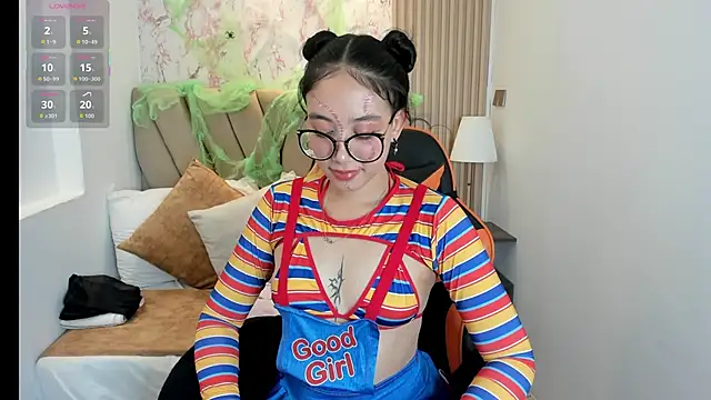 Snapshot of Yuna__Min chatting on October 17, 2025, 7:59 pm Yuna  Min online show from October 17, 2025, 7:59 pm