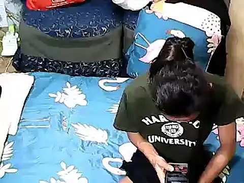 xxhottinybabe online show from November 6, 2025, 4:11 pm