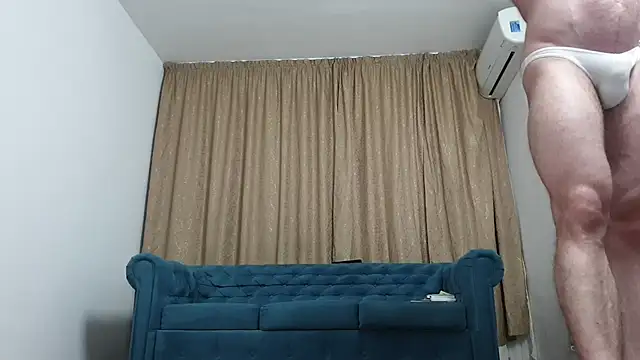 Snapshot of BLOND_GOD chatting on October 24, 2025, 4:33 am BLOND GOD online show from October 24, 2025, 4:33 am