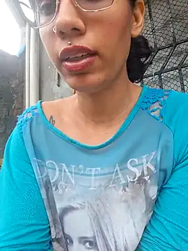 Snapshot of RavenShyfit chatting on October 21, 2025, 7:02 pm RavenShyfit online show from October 21, 2025, 7:02 pm