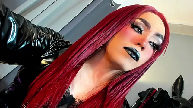 Snapshot of MagnaCumLoader17 chatting on February 12, 2026, 12:43 am MagnaCumLoader17 online show from February 12, 2026, 12:43 am