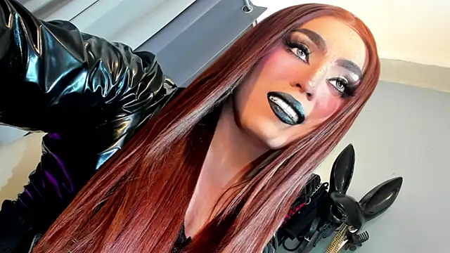 Snapshot of MagnaCumLoader17 chatting on February 3, 2026, 6:40 am MagnaCumLoader17 online show from February 3, 2026, 6:40 am