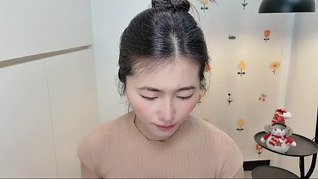 Snapshot of Rosalind_xixi chatting on May 1, 2026, 1:10 am Rosalind xixi online show from May 1, 2026, 1:10 am