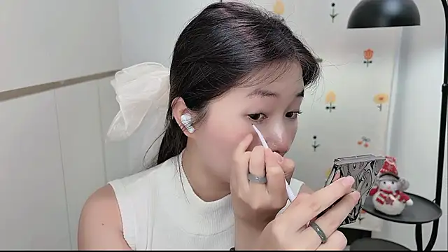 Snapshot of Rosalind_xixi chatting on May 28, 2026, 2:41 am Rosalind xixi online show from May 28, 2026, 2:41 am
