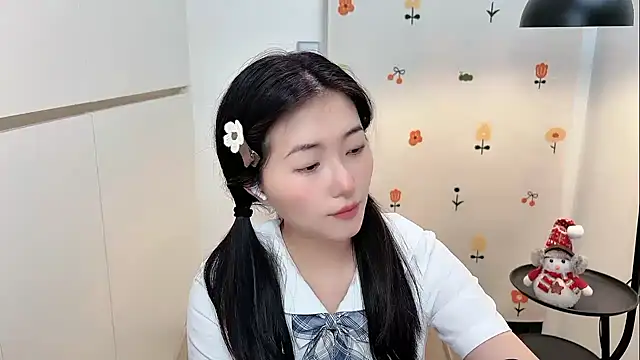 Snapshot of Rosalind_xixi chatting on April 21, 2026, 4:19 am Rosalind xixi online show from April 21, 2026, 4:19 am
