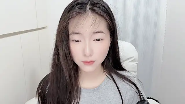 Rosalind xixi online show from July 5, 2026, 1:21 am