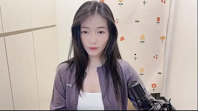 Rosalind xixi online show from September 20, 2025, 9:36 am