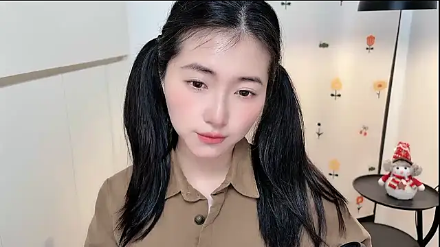 Snapshot of Rosalind_xixi chatting on April 13, 2026, 6:39 am Rosalind xixi online show from April 13, 2026, 6:39 am