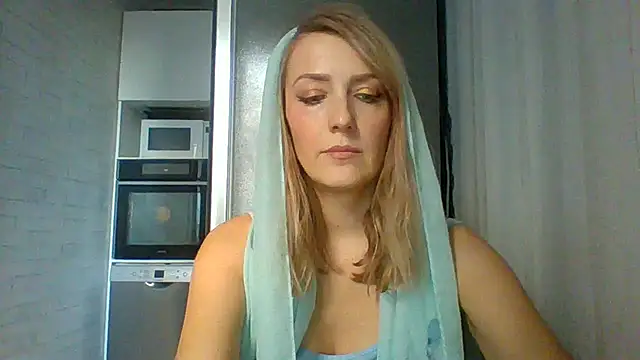 Vexxaa online show from February 19, 2026, 1:41 pm