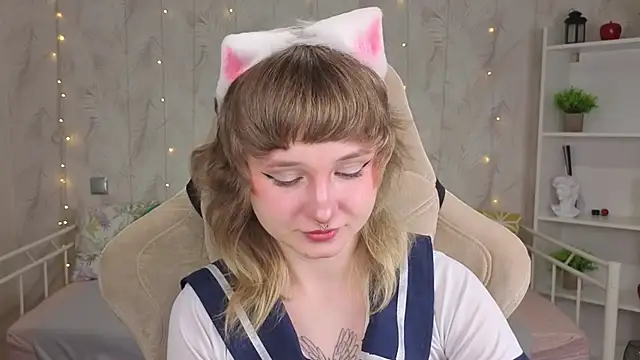 Tori Cutie online show from May 21, 2026, 12:08 am
