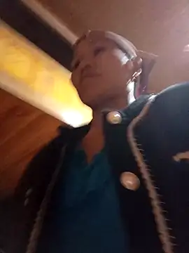 Snapshot of TinTin321 chatting on November 13, 2025, 11:19 pm TinTin321 online show from November 13, 2025, 11:19 pm