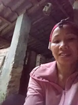 Snapshot of TinTin321 chatting on October 28, 2025, 10:36 am TinTin321 online show from October 28, 2025, 10:36 am