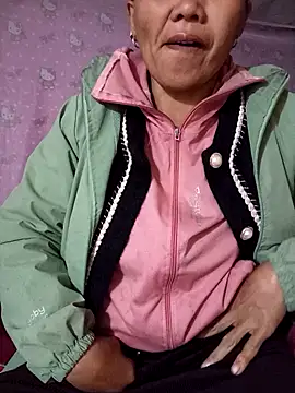 Snapshot of TinTin321 chatting on November 22, 2025, 9:35 pm TinTin321 online show from November 22, 2025, 9:35 pm