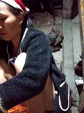 Snapshot of TinTin321 chatting on November 1, 2025, 10:25 pm TinTin321 online show from November 1, 2025, 10:25 pm