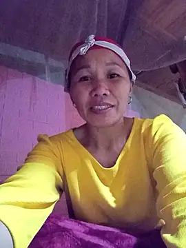 Snapshot of TinTin321 chatting on December 4, 2025, 1:43 pm TinTin321 online show from December 4, 2025, 1:43 pm