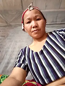 Snapshot of TinTin321 chatting on October 20, 2025, 8:31 pm TinTin321 online show from October 20, 2025, 8:31 pm