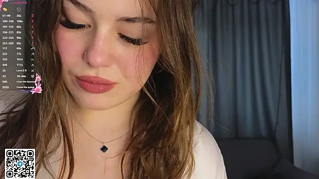 Snapshot of KristiGroune chatting on February 3, 2026, 6:11 am KristiGroune online show from February 3, 2026, 6:11 am