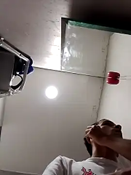 Khalifaxxx online show from April 17, 2026, 6:44 pm