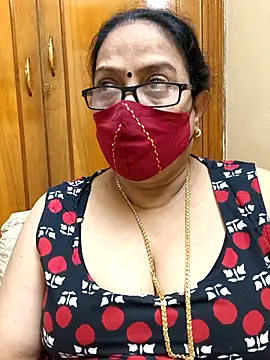 Snapshot of heera-rani chatting on April 14, 2026, 7:02 am heera-rani online show from April 14, 2026, 7:02 am