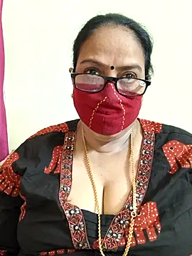 Snapshot of heera-rani chatting on April 15, 2026, 6:08 am heera-rani online show from April 15, 2026, 6:08 am