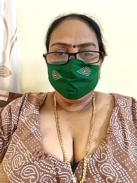 Snapshot of heera-rani chatting on April 22, 2026, 5:36 am heera-rani online show from April 22, 2026, 5:36 am