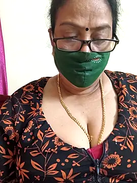 Snapshot of heera-rani chatting on March 25, 2026, 10:25 am heera-rani online show from March 25, 2026, 10:25 am