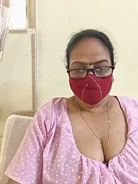 Snapshot of heera-rani chatting on May 29, 2026, 6:19 am heera-rani online show from May 29, 2026, 6:19 am