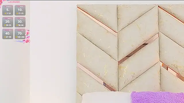 Snapshot of AlanaDoll chatting on November 20, 2025, 3:23 pm AlanaDoll online show from November 20, 2025, 3:23 pm