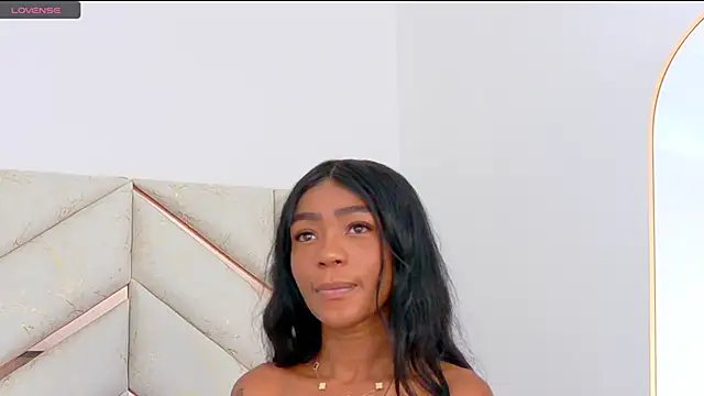 Snapshot of AlanaDoll chatting on October 15, 2025, 2:58 pm AlanaDoll online show from October 15, 2025, 2:58 pm