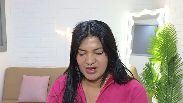 Lexy tay online show from October 19, 2025, 11:35 am