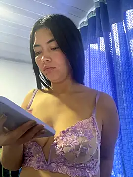 Snapshot of Tamygh_ chatting on November 6, 2025, 4:22 pm Tamygh online show from November 6, 2025, 4:22 pm