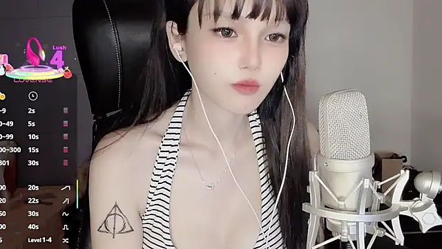 twlilybae online show from July 22, 2026, 7:43 am