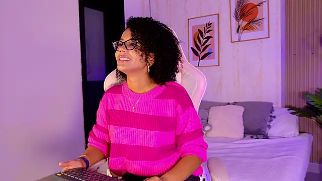 Snapshot of Ayleen_Dunkan chatting on February 20, 2026, 1:02 pm Ayleen Dunkan online show from February 20, 2026, 1:02 pm