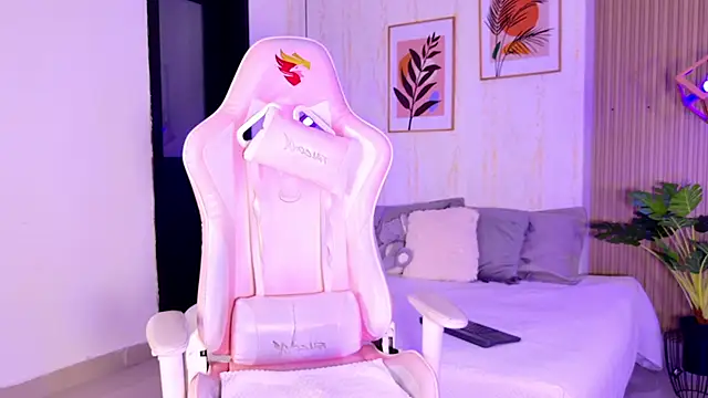 Snapshot of Ayleen_Dunkan chatting on February 25, 2026, 1:11 pm Ayleen Dunkan online show from February 25, 2026, 1:11 pm