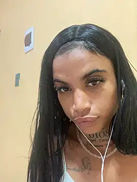 lareynazendeya xh online show from March 31, 2026, 9:22 am