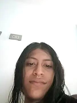 Snapshot of deborahotts chatting on October 27, 2025, 9:49 pm deborahotts online show from October 27, 2025, 9:49 pm