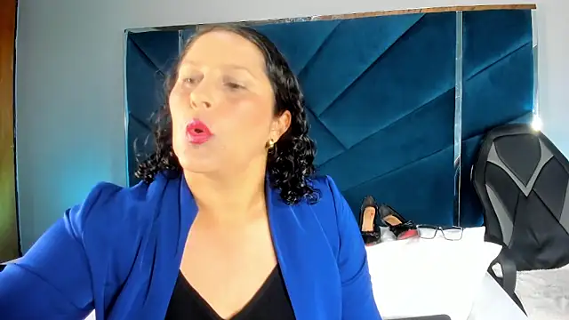 KikaDuque online show from October 23, 2025, 7:23 pm