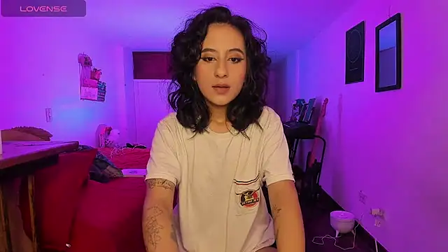 atenea dragon   online show from October 18, 2025, 4:58 am