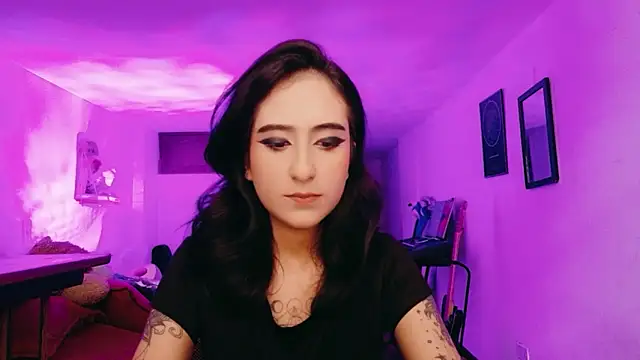 atenea dragon   online show from January 6, 2026, 10:25 pm