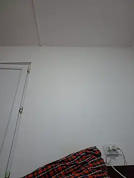 Snapshot of Vera_Elle chatting on March 18, 2026, 7:37 pm Vera Elle online show from March 18, 2026, 7:37 pm