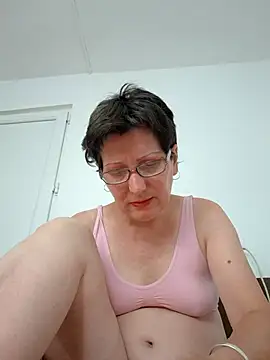 Snapshot of Vera_Elle chatting on June 21, 2026, 2:23 pm Vera Elle online show from June 21, 2026, 2:23 pm