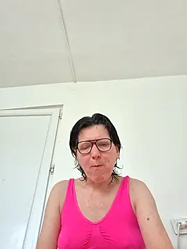 Snapshot of Vera_Elle chatting on March 8, 2026, 6:17 am Vera Elle online show from March 8, 2026, 6:17 am